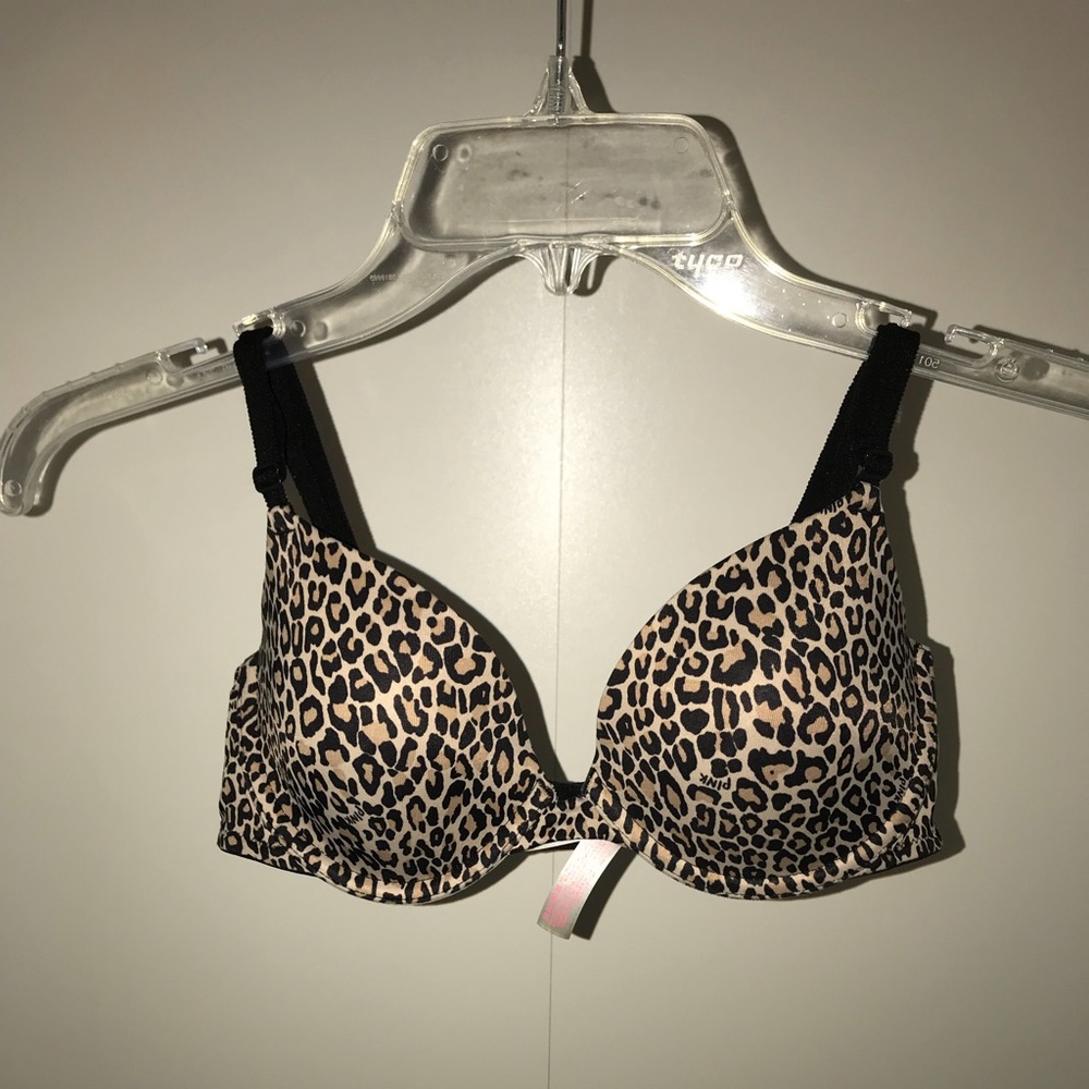 vs pink bra